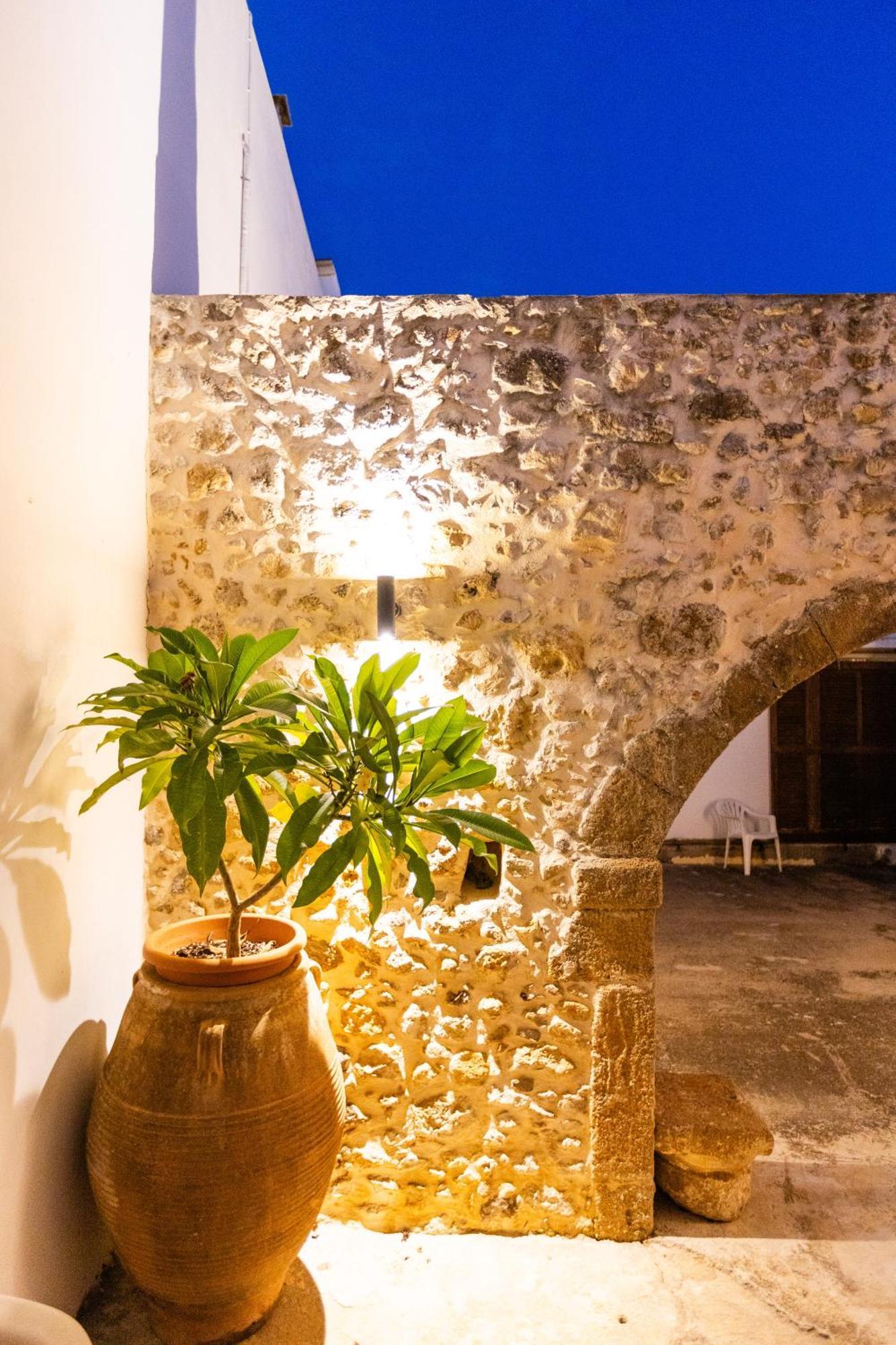 הוילה Astérion Stone House מראה חיצוני תמונה
